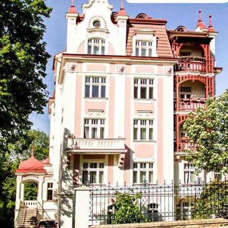 Apartman Vila Bayer Карлови Вари Екстериор снимка